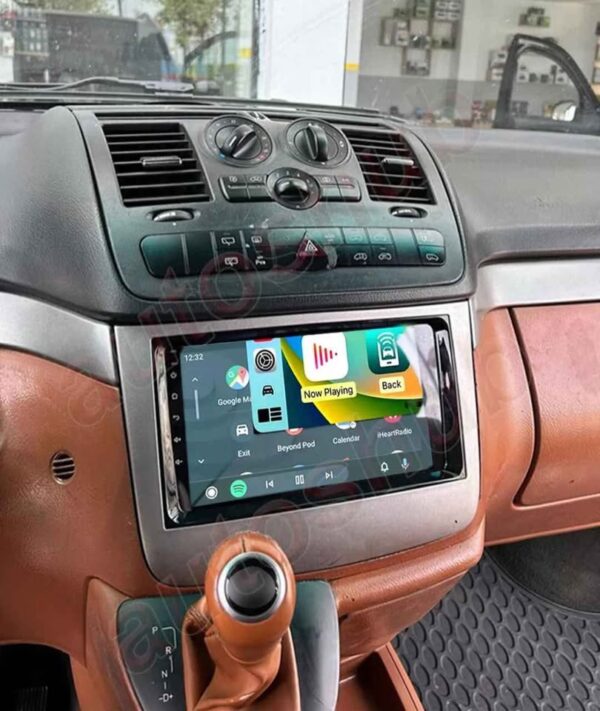 Mercedes benz viano stereo - Image 7